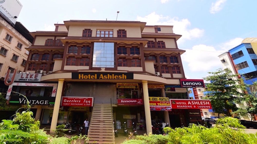 Hotel Ashlesh Manipal Bagian luar foto